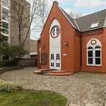Unique In By Rent Like