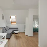 Unique In By Rent Like 什切青